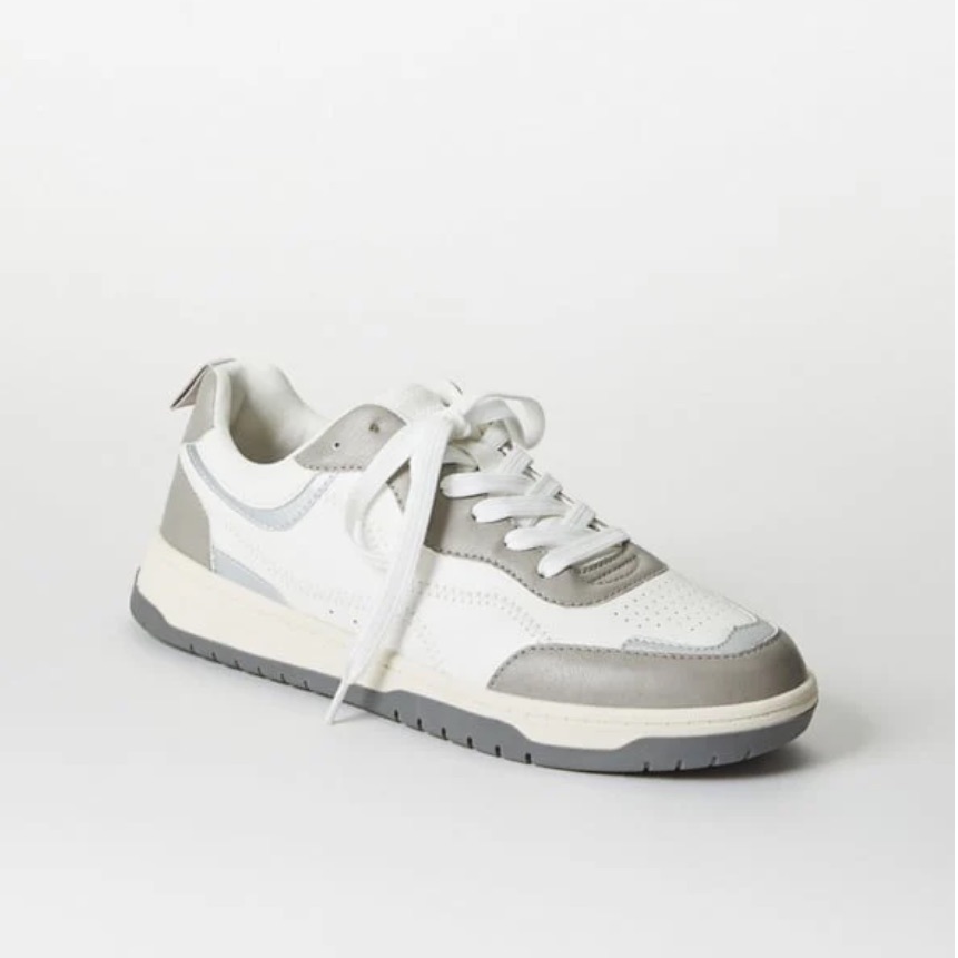 Shoe Dazzle White And Gray Regina Court Women's Sneakers
